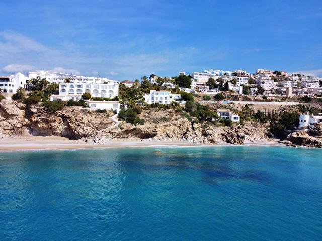 Playa L'Esparrelló vista frontal